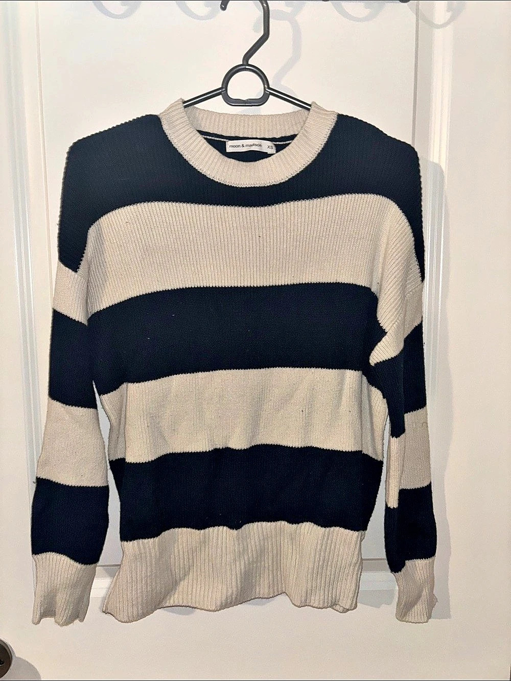 moon & madison Striped Crewneck Sweater in Black & Cream Size XS